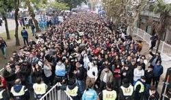 CUANDO LA CALLE HABLA, EL PALACIO TIEMBLA